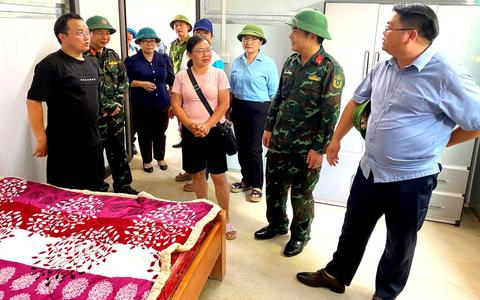 Bàn giao 7 ngôi nhà đầu tiên cho các hộ dân vùng lũ Mường Than
