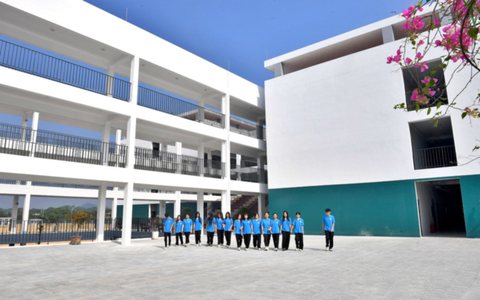 Trường trung học phổ thông Chuyên Tuyên Quang được tổ chức thi ngay tại nơi học có đúng quy chế?