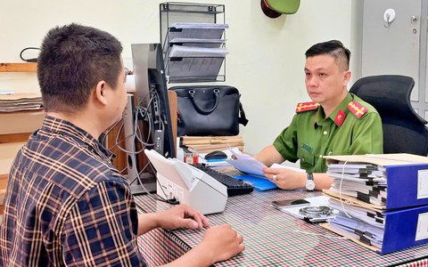 Công an Đồng Nai bắt đối tượng mua 33.809 cuốn sách giáo khoa giả của bộ sách "Chân trời sáng tạo"
