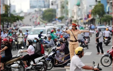 Loạt mức phạt giao thông mới áp dụng từ ngày 15/8