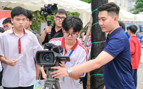 Điểm chuẩn đại học 2026 giảm nhẹ và chiến lược cho thí sinh