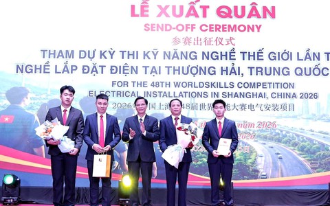Sinh viên đầu tiên của Lào Cai dự thi kỹ năng nghề quốc tế bằng nghề lắp đặt điện