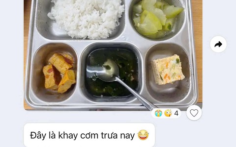 Phụ huynh 'nghẹn ngào' khi nhìn thấy suất cơm con ăn 30 ngàn đồng
