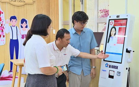 Phong trào "Bình dân học vụ số" đưa kỹ năng số đến từng người dân Thành phố Hồ Chí Minh