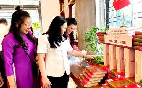 Lào Cai ra mắt Không gian Hồ Chí Minh gắn với chuyển đổi số