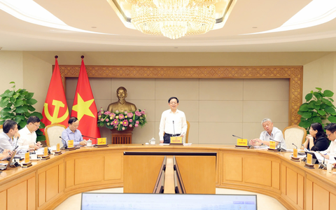 Người dân sắp được góp ý qua VNeID về giá đất, chung cư, phân lô bán nền