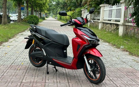 VinFast Kinet có gì hỗ trợ người dùng trong mùa mưa?