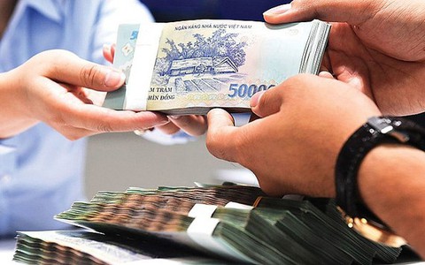 Nhiều ngân hàng triển khai chương trình cộng thêm lãi suất