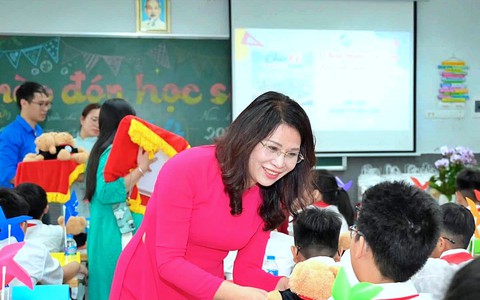Hướng dẫn tinh giản hiệu trưởng sau sắp xếp trường học