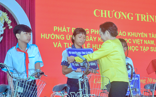 Cà Mau phát động phong trào khuyến tài hưởng ứng Tuần lễ học tập suốt đời