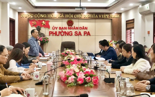 Hội Khuyến học Lào Cai làm việc tại Sa Pa về công tác khuyến học