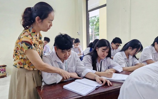 Thầy, trò vùng cao Lào Cai tăng tốc, linh hoạt ôn tập, nâng cao chất lượng thi tốt nghiệp THPT ở vùng khó
