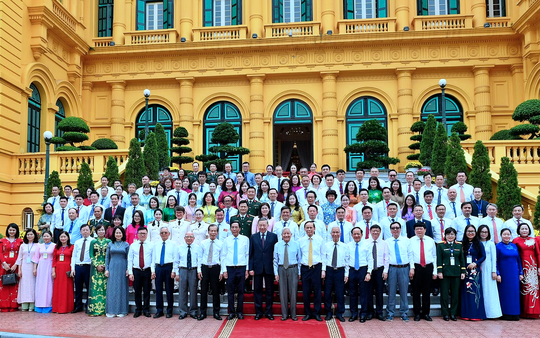 Tổng Bí thư, Chủ tịch nước Tô Lâm gặp mặt 101 nhà báo tiêu biểu