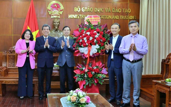 Trung ương Hội Khuyến học Việt Nam chúc mừng các cơ quan, đơn vị nhân Ngày Nhà giáo Việt Nam