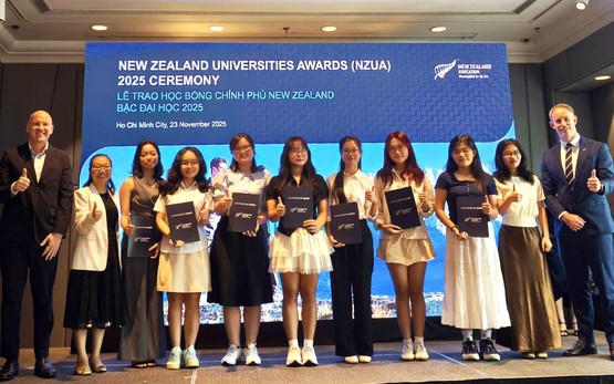 8 học sinh Việt Nam được trao học bổng hệ đại học đầu tiên của chính phủ New Zealand