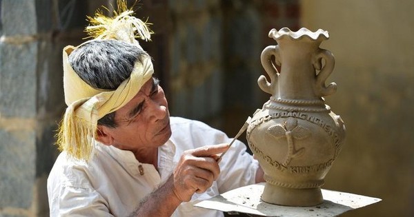 UNESCO ghi danh nghệ thuật làm gốm của người Chăm là di sản văn hóa phi vật thể cần bảo vệ khẩn cấp