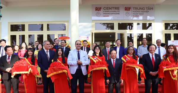 Chiều 7/3, lãnh đạo Tổ chức Đại học Pháp ngữ và Đại học Đà Nẵng đã cùng khai trương Trung tâm Hướng nghiệp Pháp ngữ (CEF Danang) đặt tại Trường Đại học Sư phạm Kỹ thuật- Đại học Đà Nẵng.